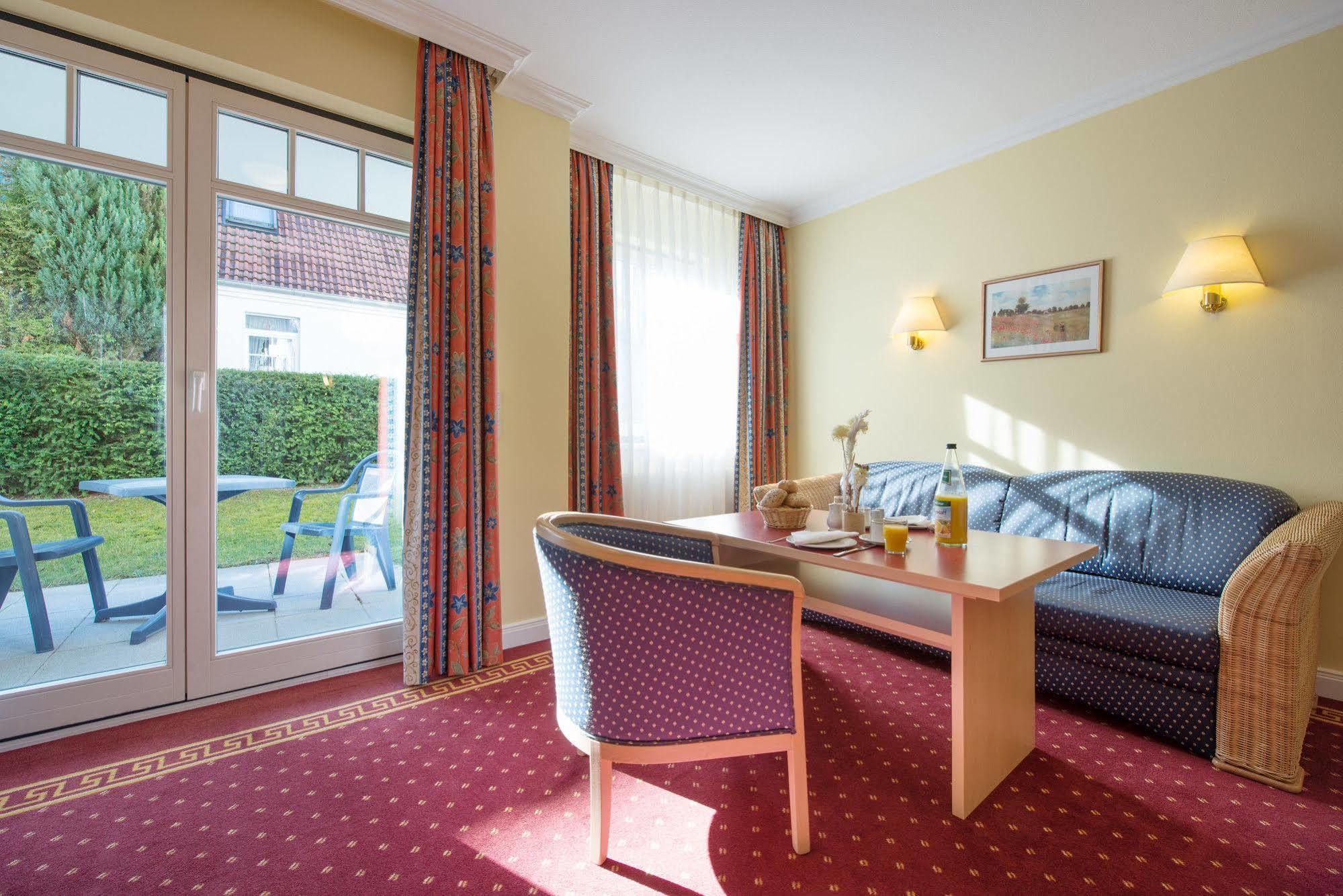 Aparthotel Kuehlungsborn, Villa Am Konzertgarten Eksteriør bilde