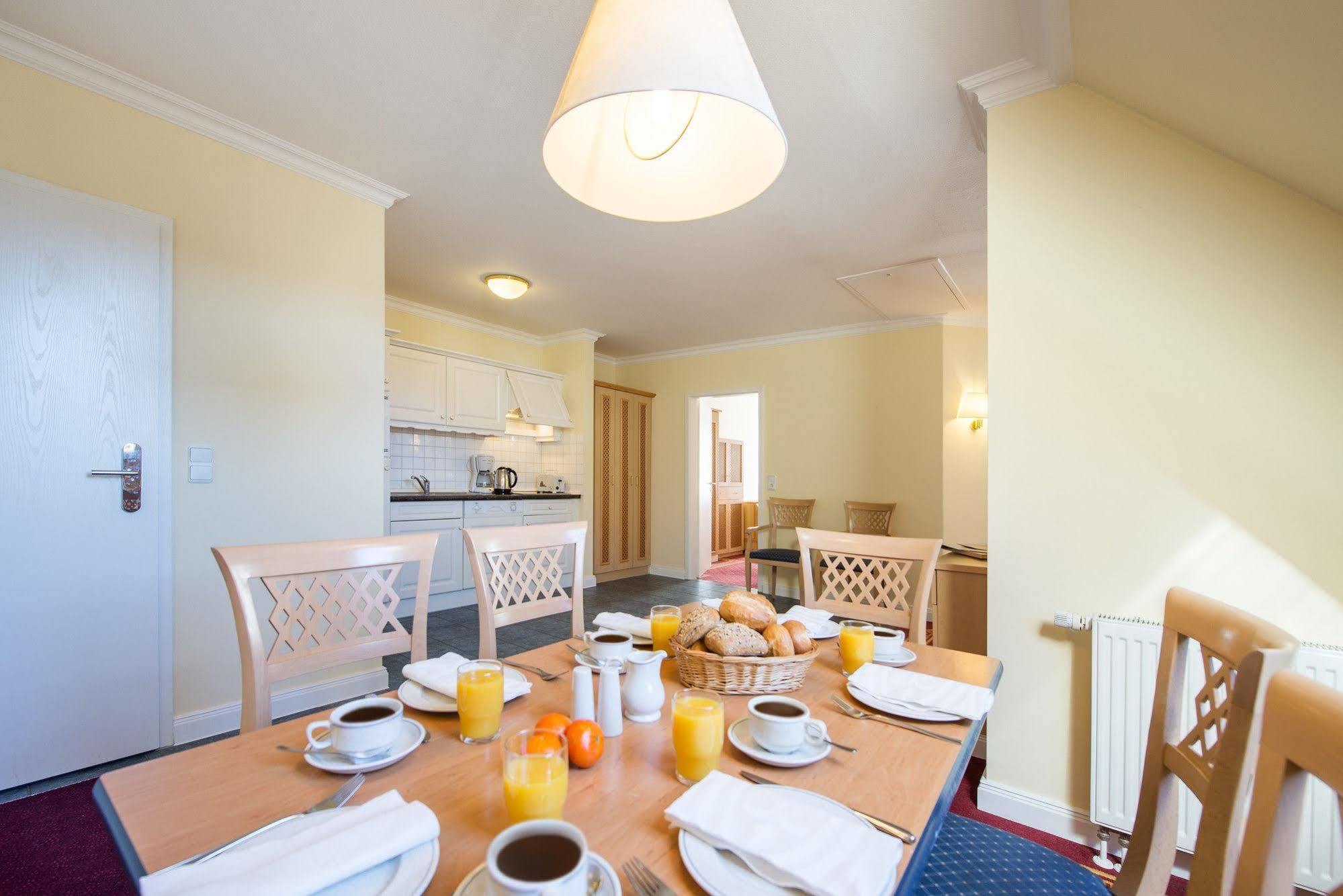 Aparthotel Kuehlungsborn, Villa Am Konzertgarten Eksteriør bilde