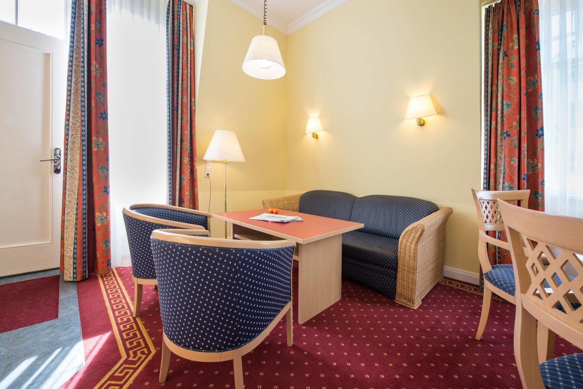 Aparthotel Kuehlungsborn, Villa Am Konzertgarten Eksteriør bilde