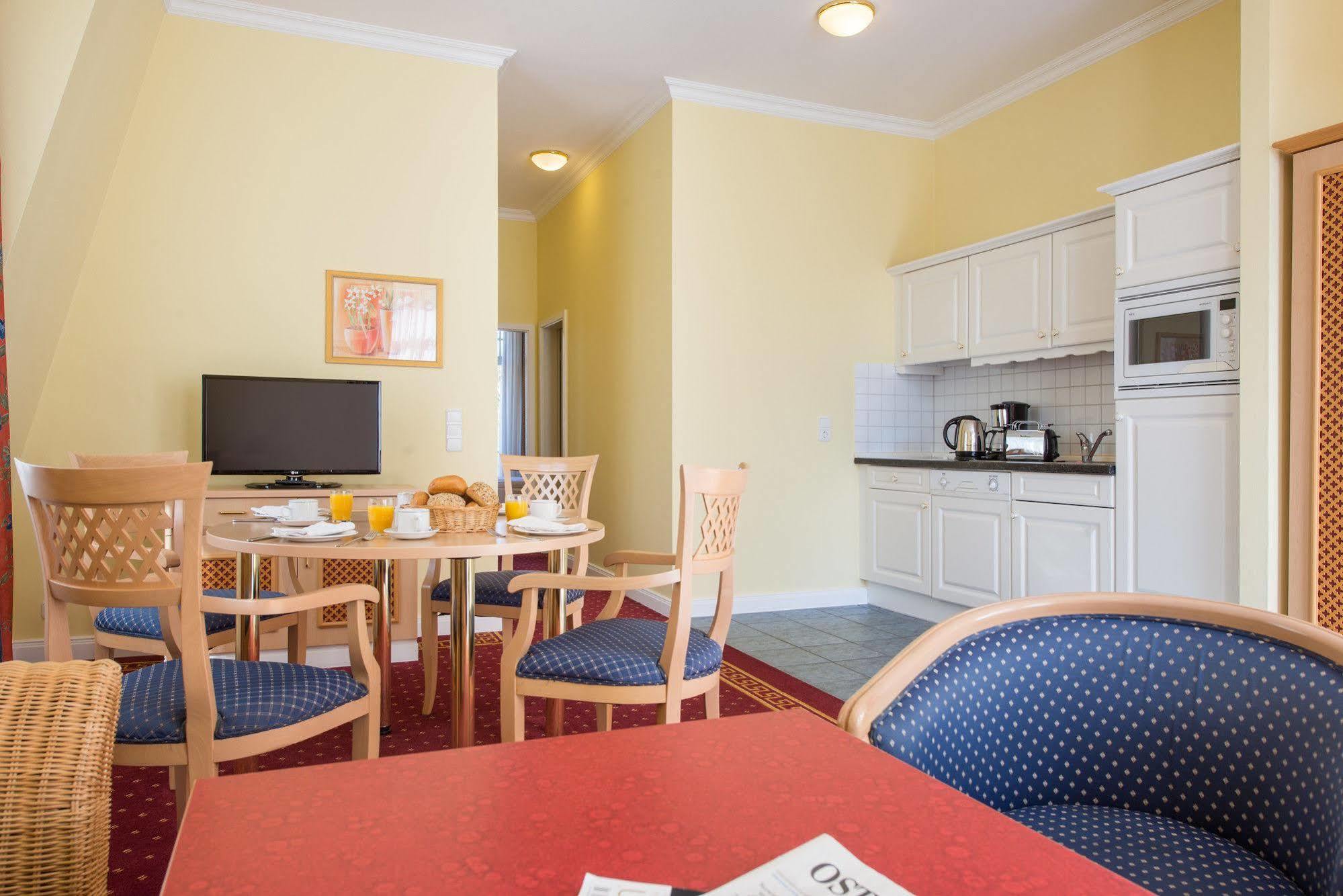Aparthotel Kuehlungsborn, Villa Am Konzertgarten Eksteriør bilde